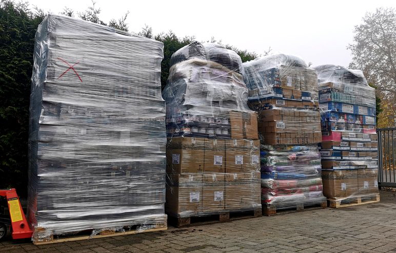 6_4Paletten_20251112_100343