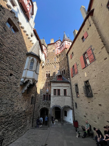 Eltz-20240921-WA0018